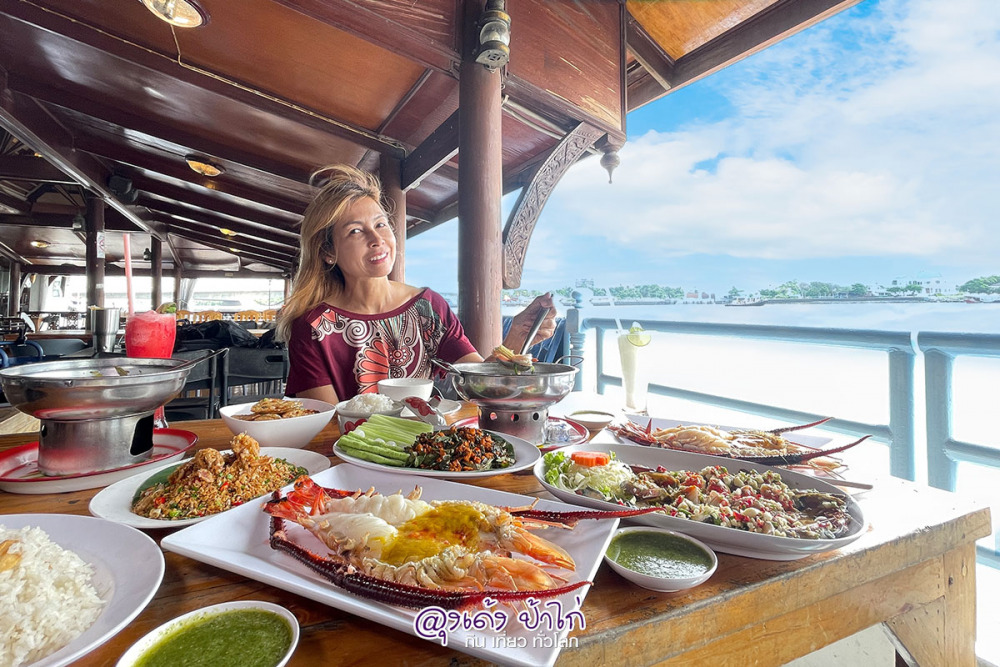 ท่าน้ำขวัญ กุ้งเผา ริเวอร์วิว.jpg